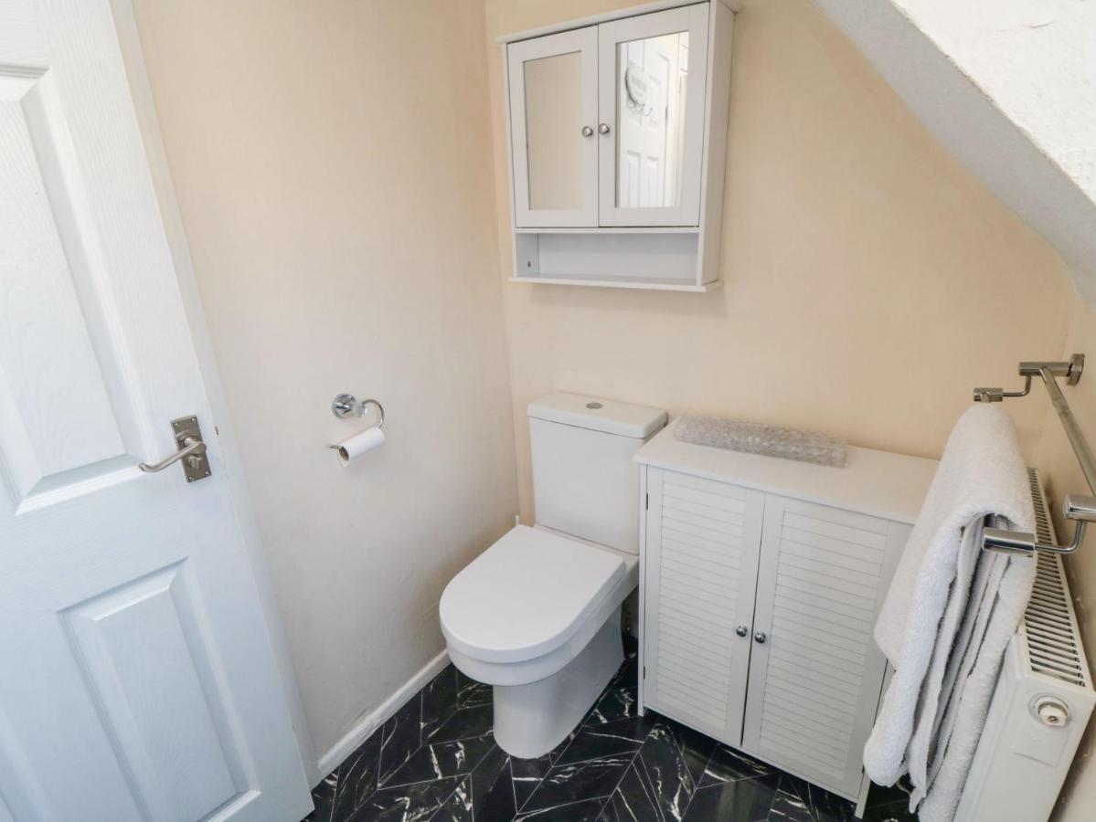 Fuschia Cottage Whitby Exterior photo